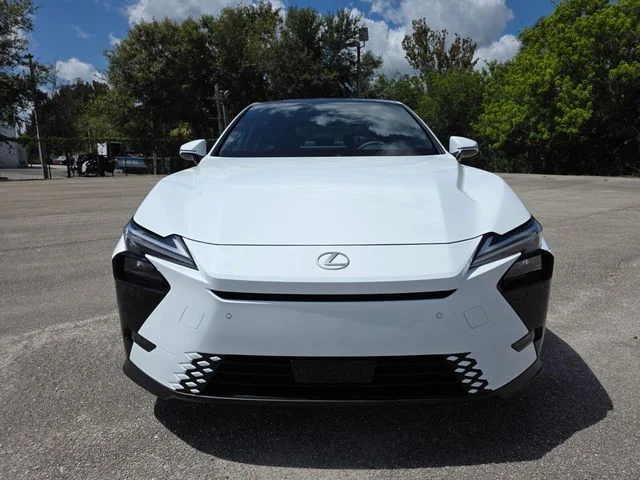 New 2026 Ultra White Lexus PREMIUM image 8