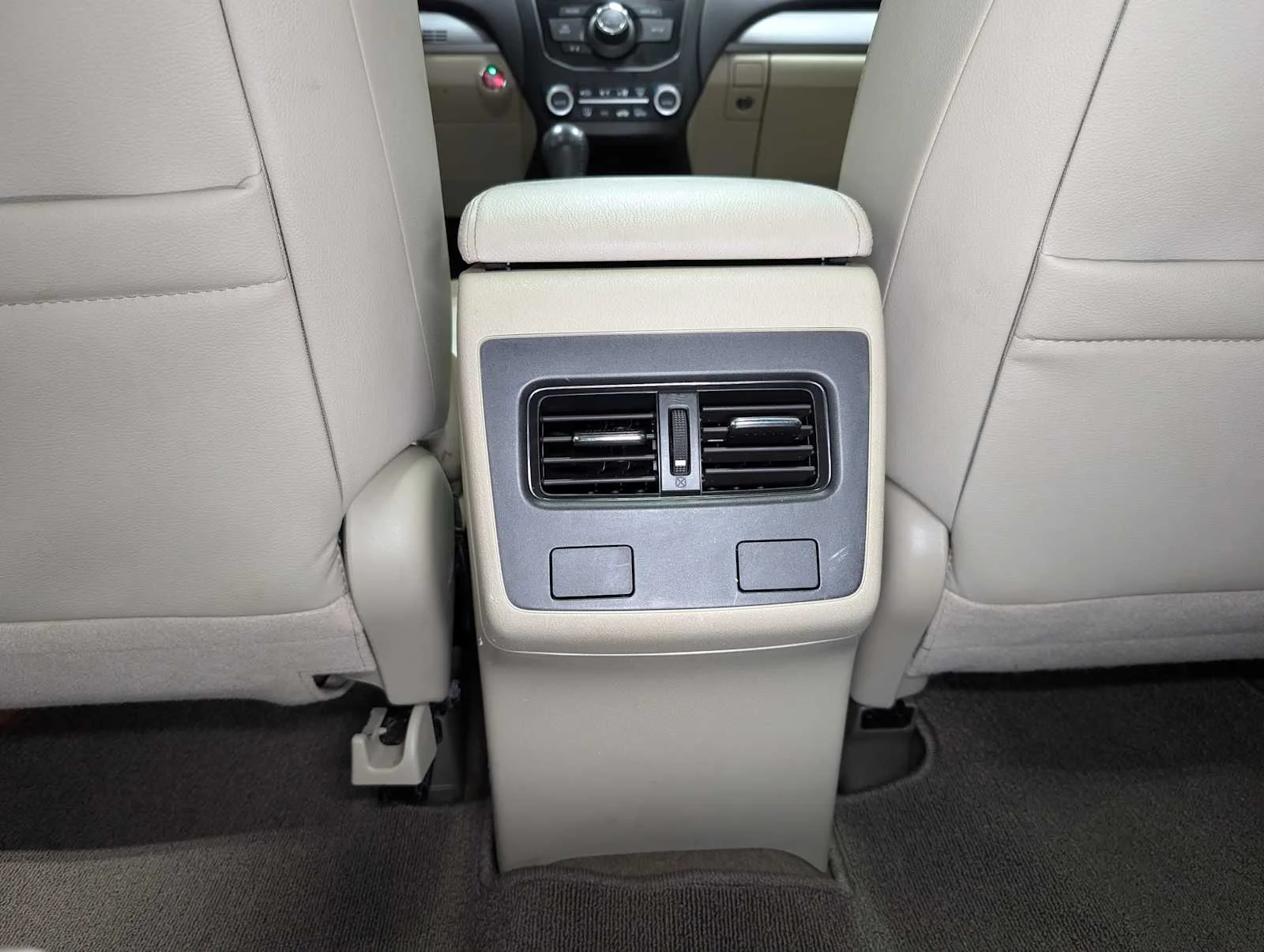 Used 2018 White Diamond Pearl Acura  image 21