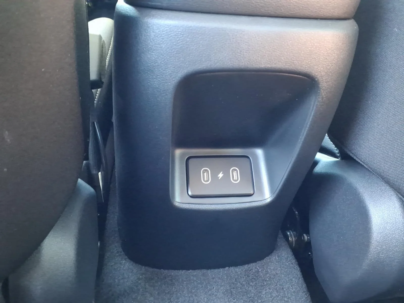 New 2026 Amazon Gray Hyundai SE image 14