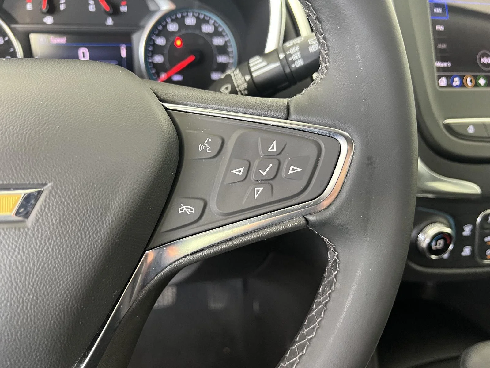 Used 2024 Mosaic Black Metallic Chevrolet LT image 9