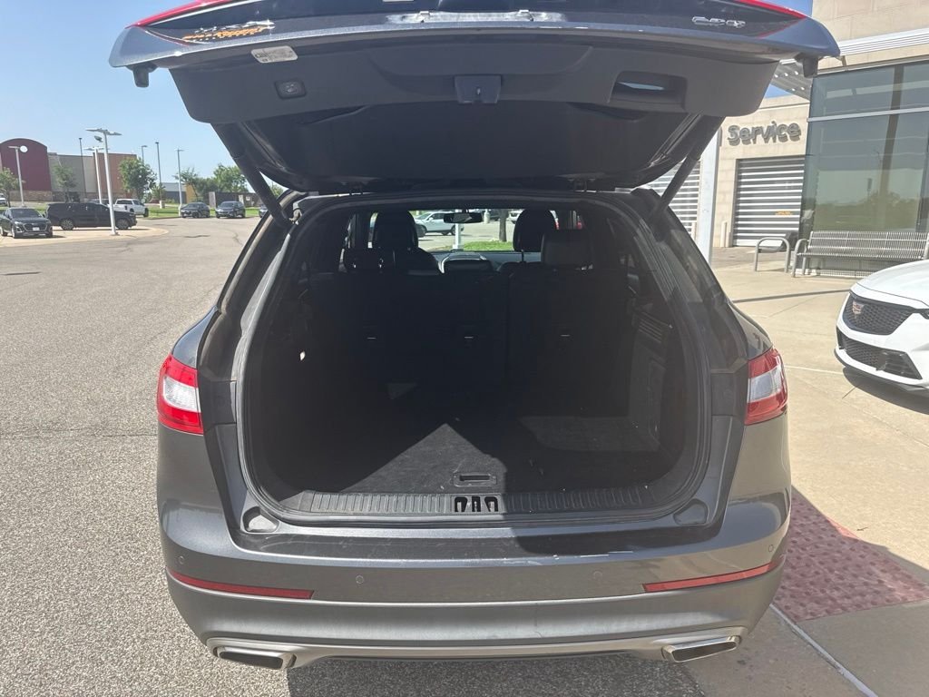 Used 2018 Gray Lincoln Select image 7