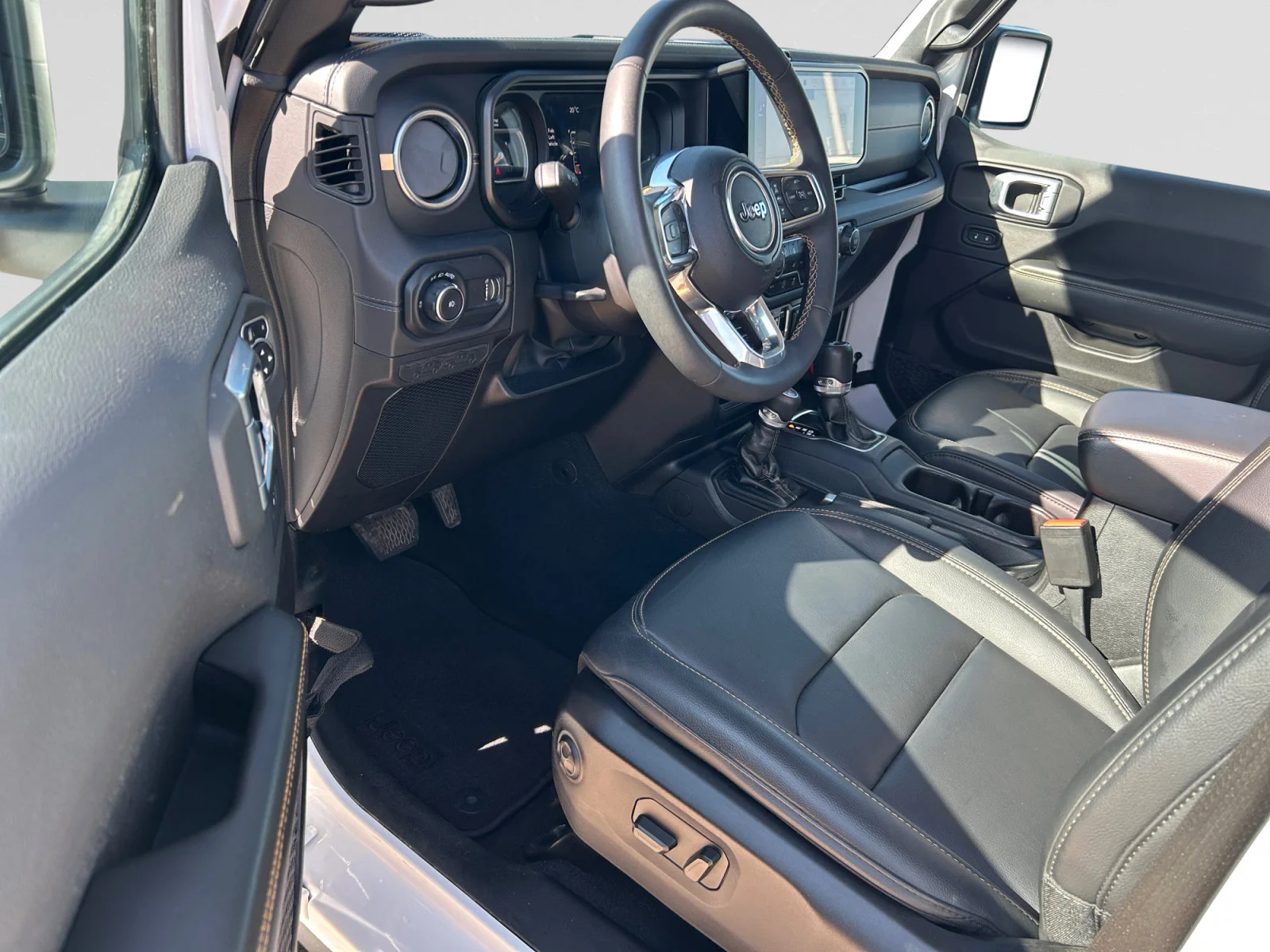 Used 2024 Bright White Jeep SAHARA image 13