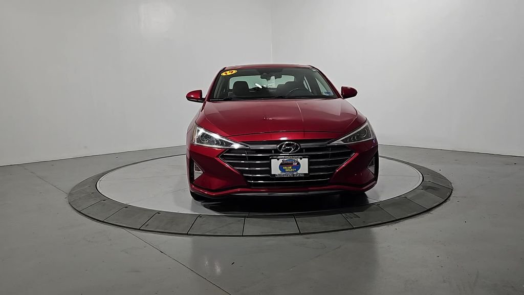 Used 2019 Red Hyundai Value Edition image 9