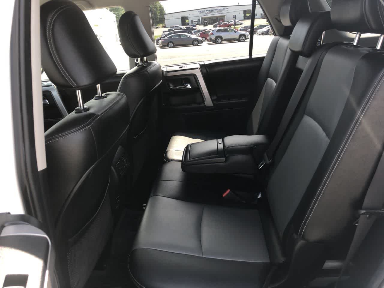 Used 2018 Super White Toyota SR5 Premium image 15