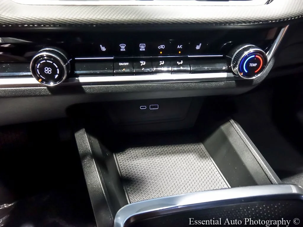 New 2026 Summit White Chevrolet LT image 17