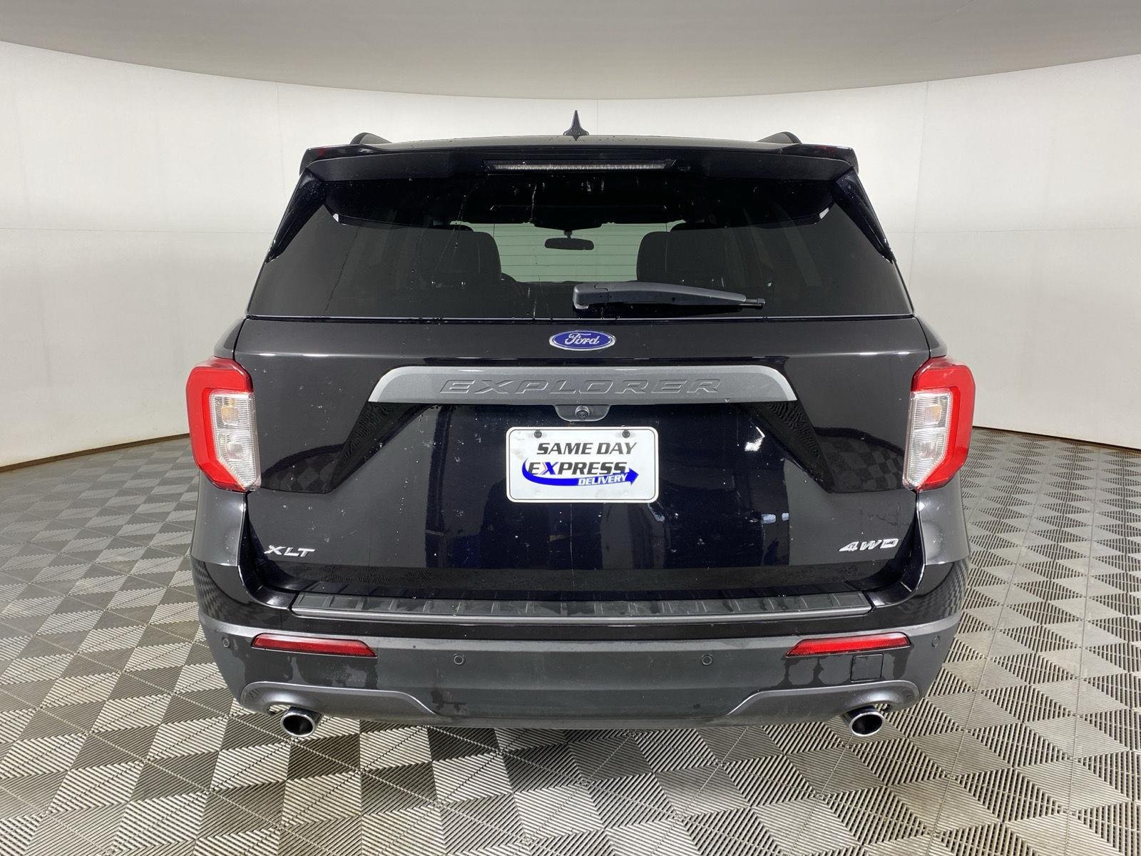 Used 2024 Agate Black Ford XLT image 6