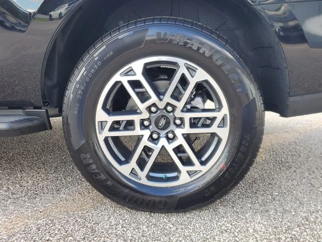 New 2025 Agate Black Metallic Ford Active image 10
