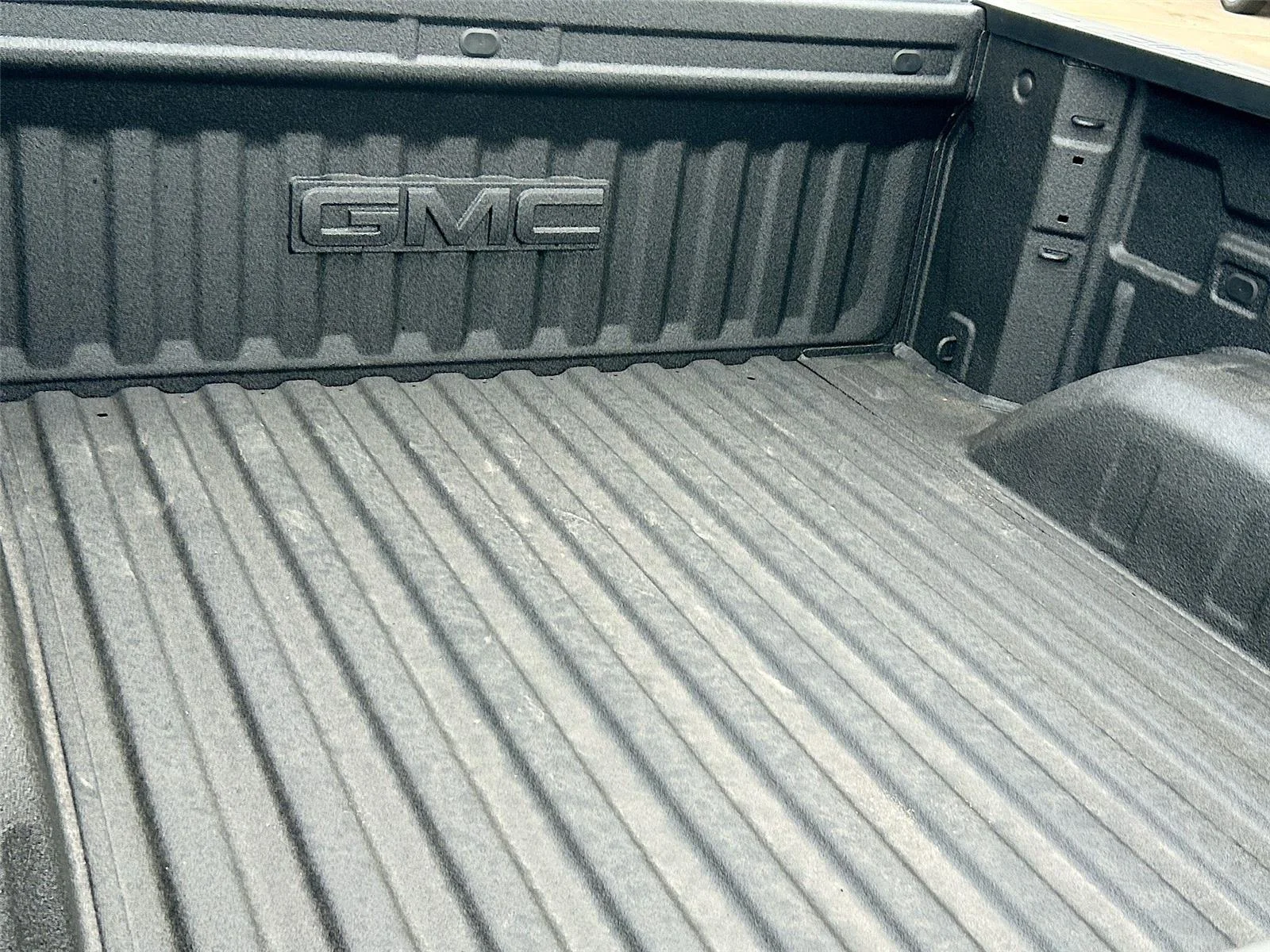 2026 GMC Sierra 1500 SLT - Photo 25