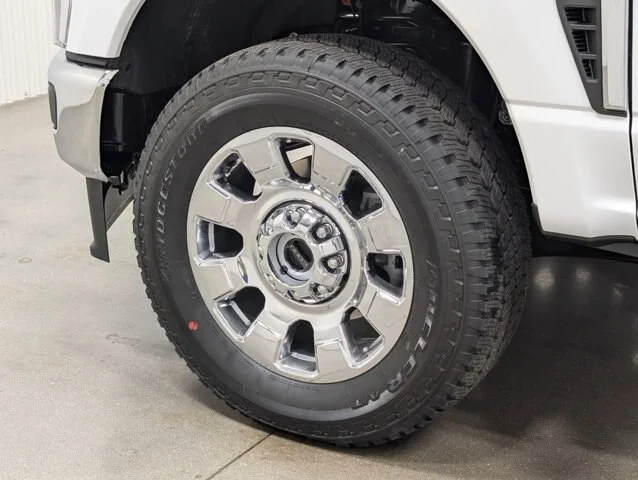 New 2026 Oxford White Ford F-250® Lariat® image 40
