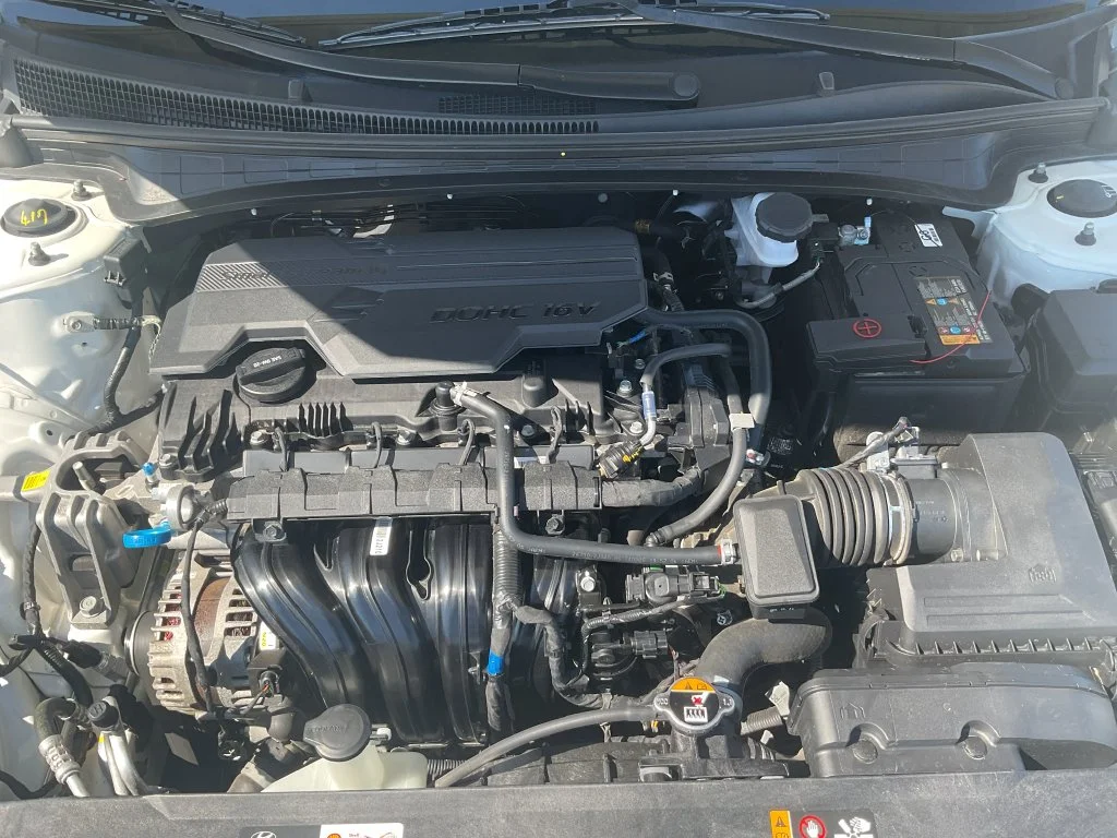 Used 2025 White Hyundai Limited image 35