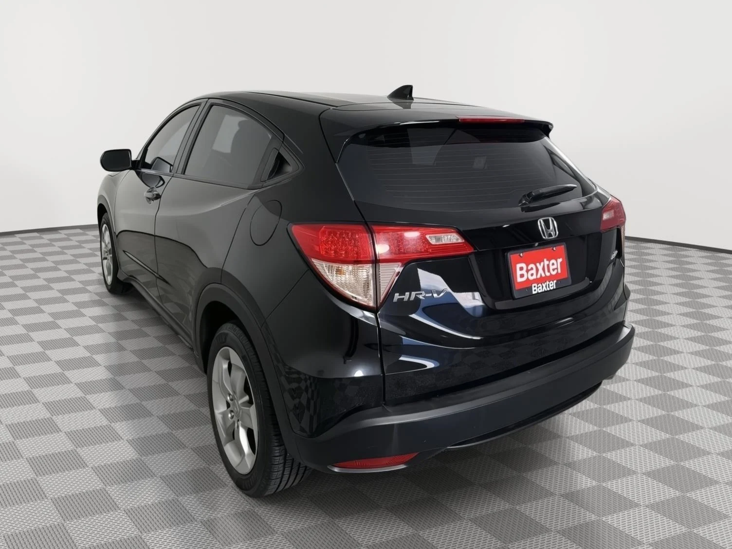 Used 2018 Crystal Black Pearl Honda LX image 8