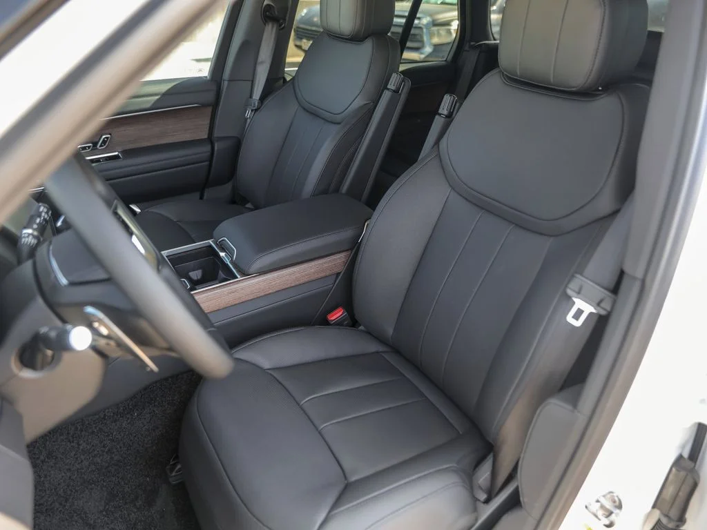 New 2025 White Land Rover SE image 11