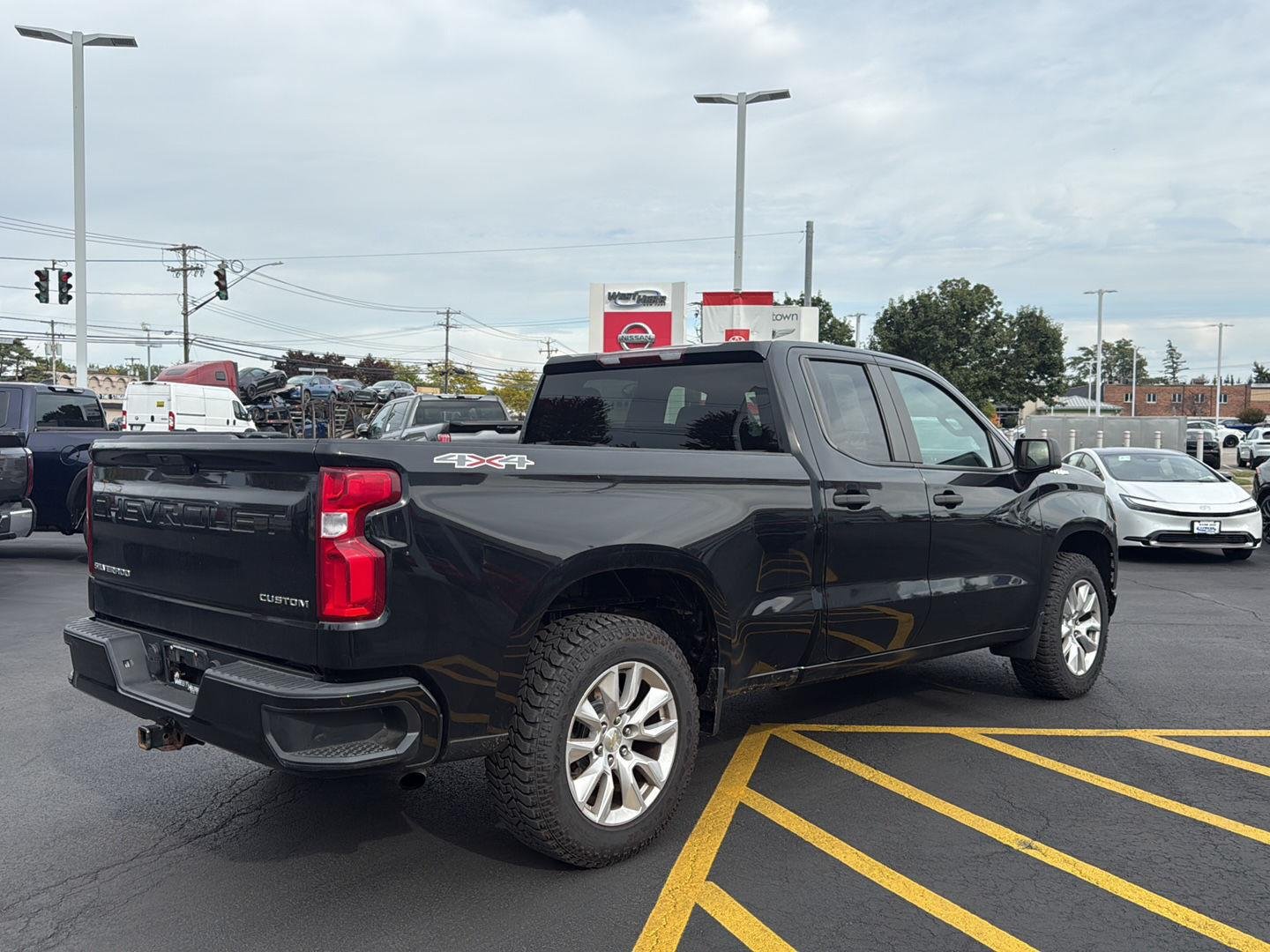 Used 2020 Black Chevrolet Custom image 3