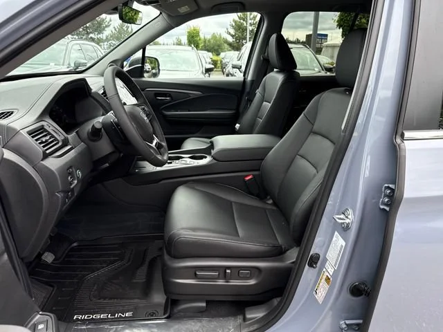 New 2026 Sonic Gray Pearl Honda RTL image 15