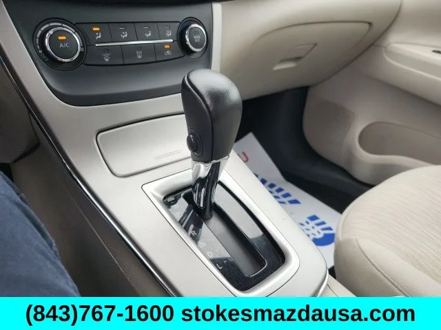 Used 2015 White Nissan SV image 29