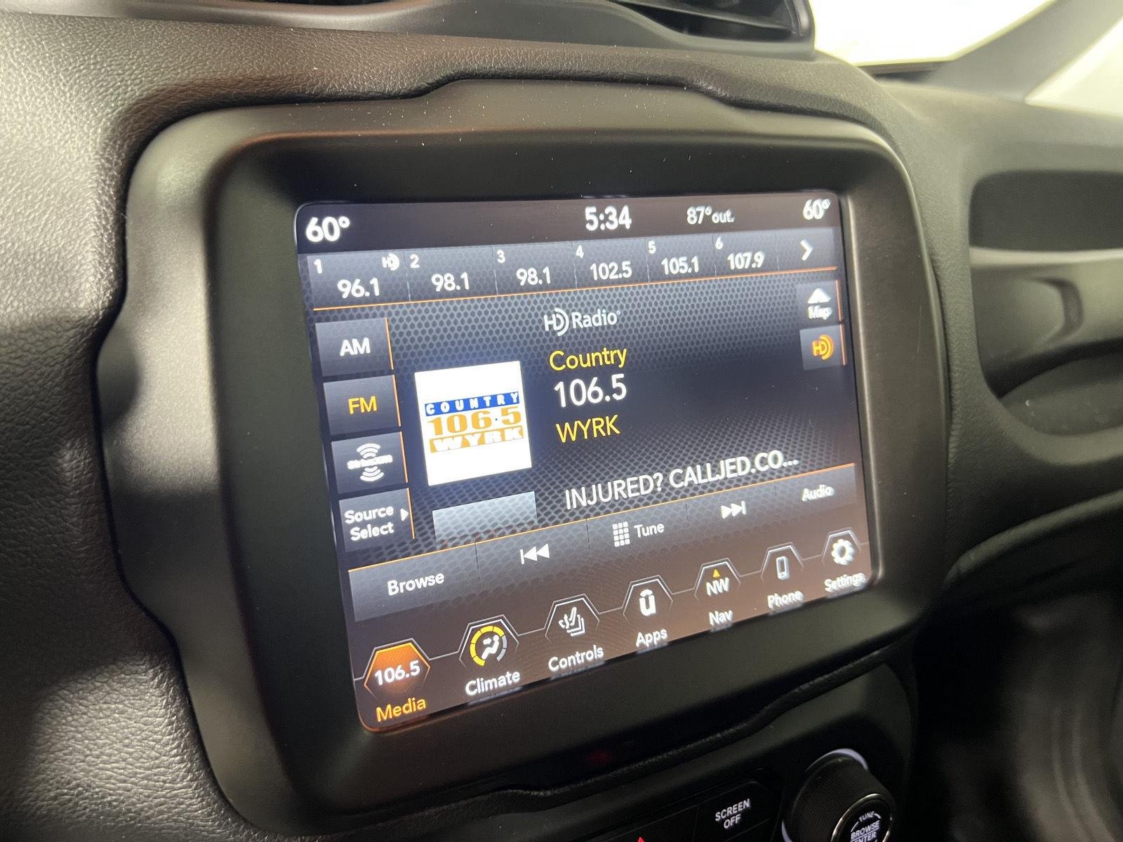 Used 2022 Black Clearcoat Jeep Latitude image 15