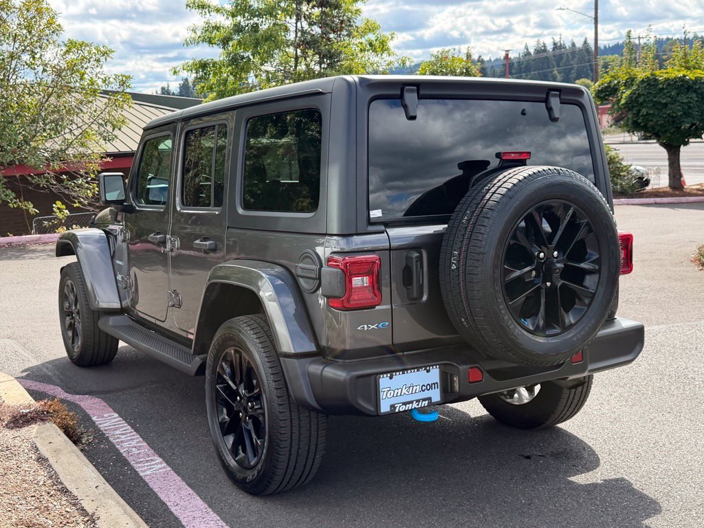 Used 2023 Granite Crystal Metallic Clearcoat Jeep Sahara 4xe image 5