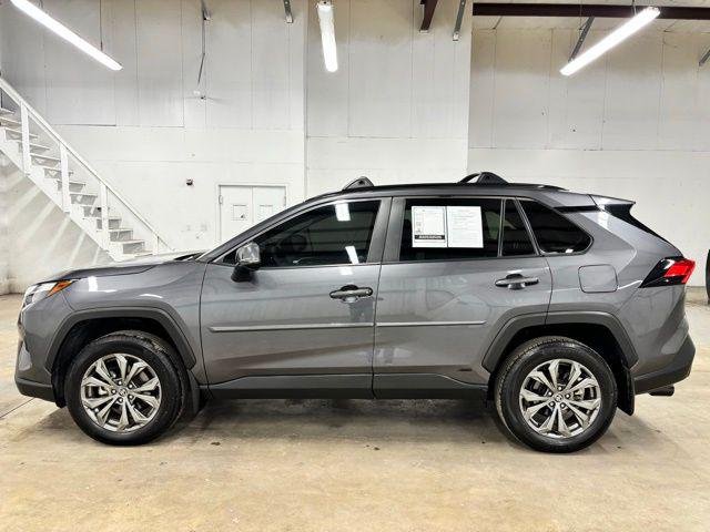 Used 2024 MAGNETIC GRAY MET. Toyota  image 4