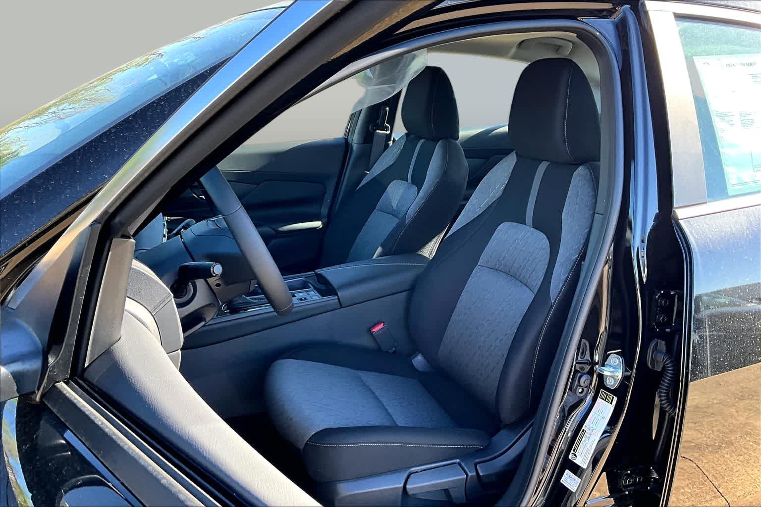 New 2026 Super Black Nissan SV image 18