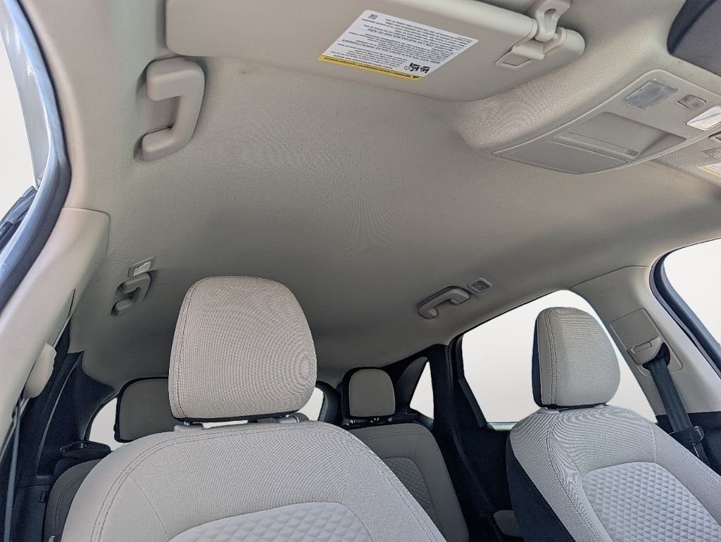 Used 2020 Oxford White Ford SE image 19