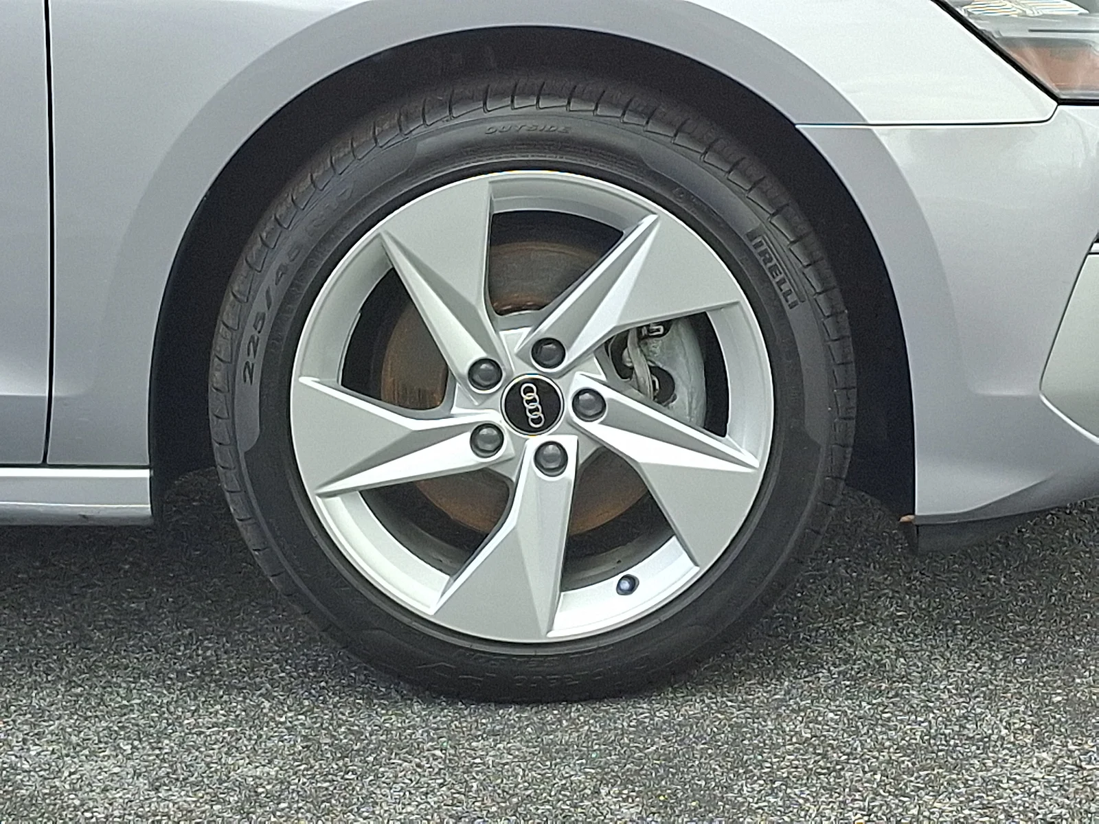 Used 2022 Florett Silver Metallic - L5L5 Audi Premium 40 TFSI Front-Wheel Drive S tronic image 9