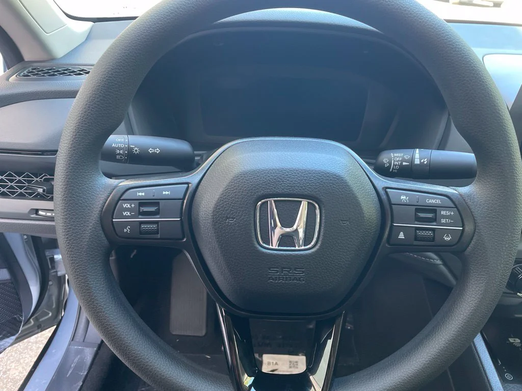 New 2026 Solar Silver Metallic Honda LX image 14