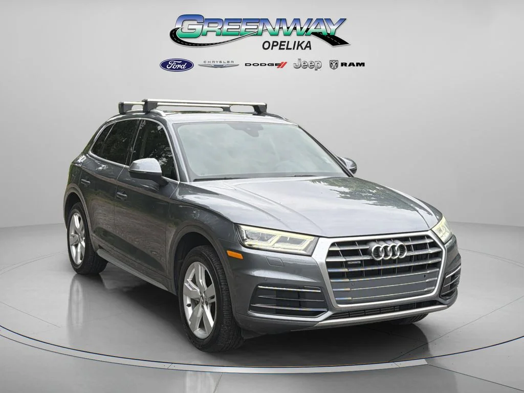 2018 Audi Q5 2.0T quattro S tronic Premium Plus's photo