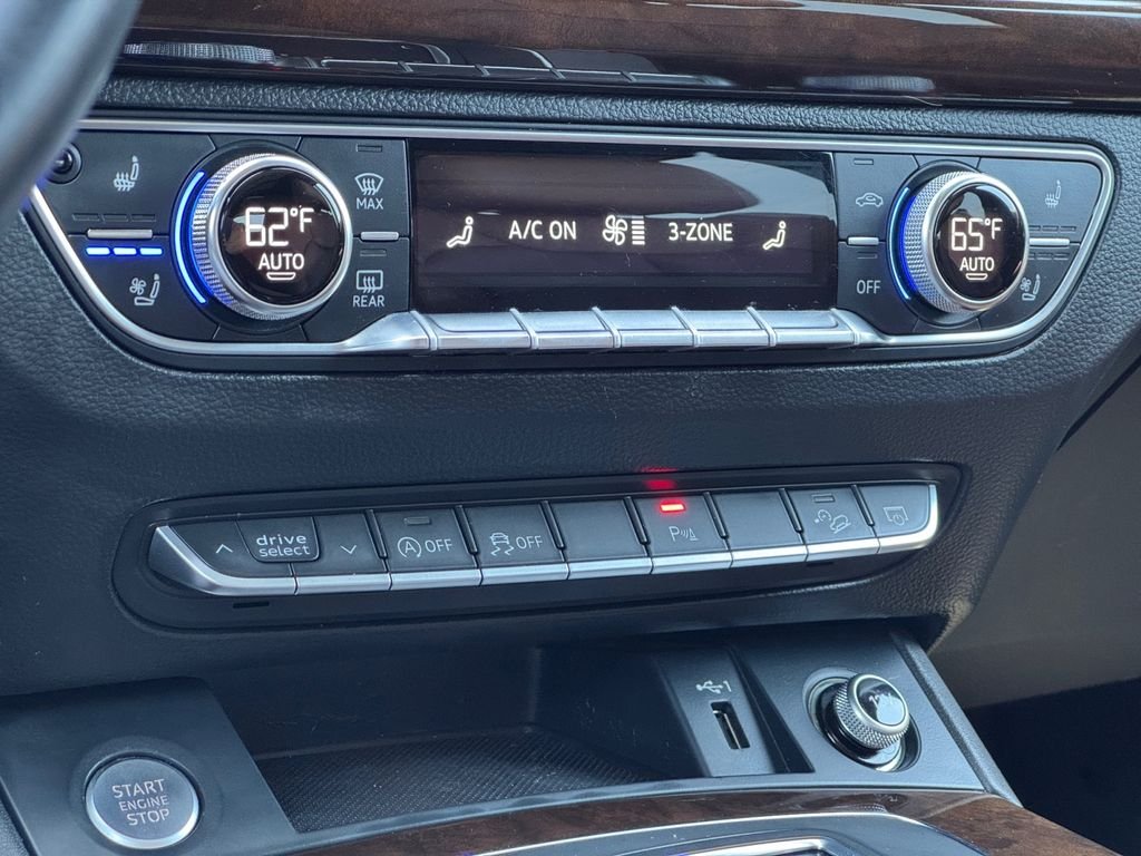 Used 2019 Navarra Blue Metallic Audi 2.0T Premium Plus image 15