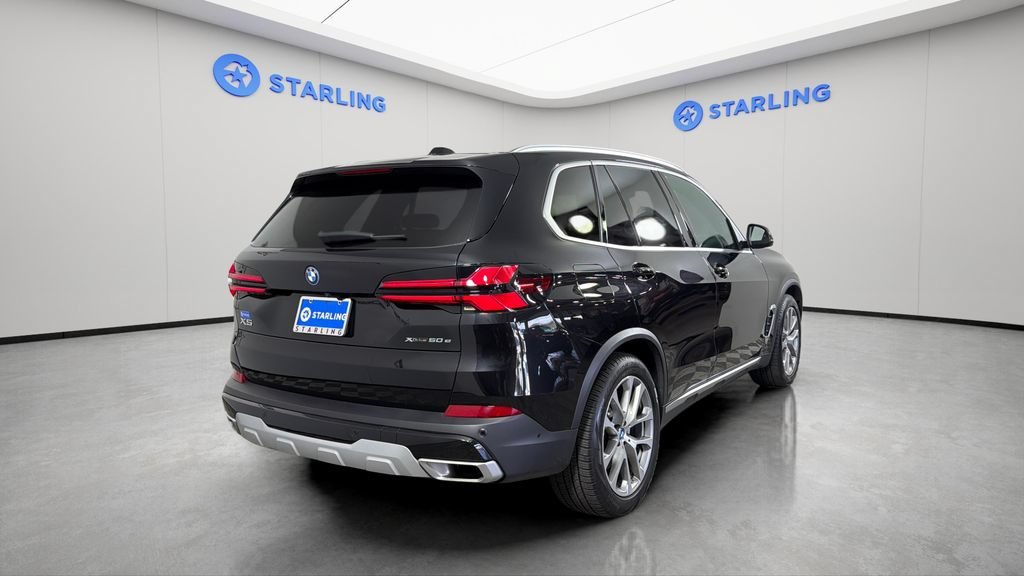 Used 2025 Black BMW xDrive50e image 8