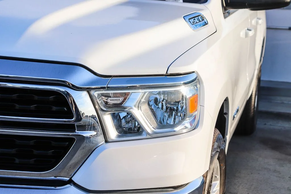 Used 2022 White Ram Big Horn/Lone Star image 5