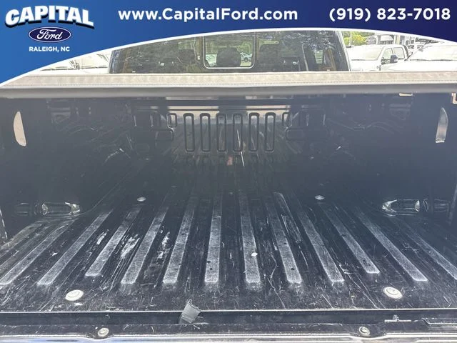 Used 2022 Black Ford XLT image 16