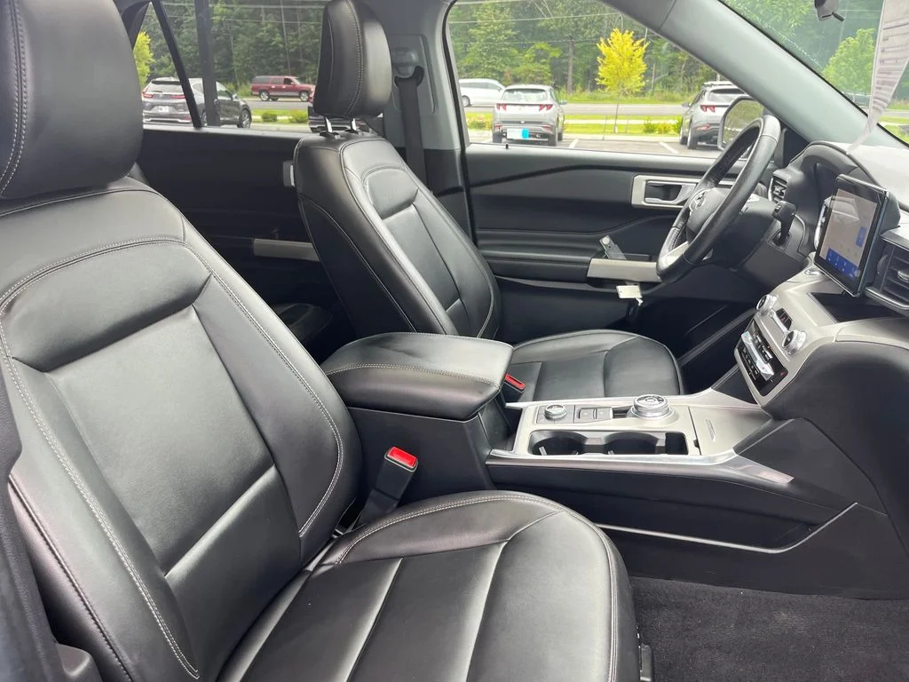 Used 2022 Black Ford XLT image 30