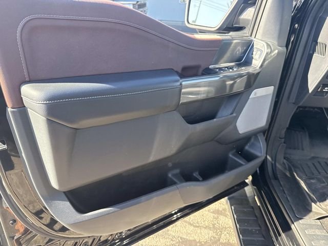 Used 2023 Agate Black Metallic Ford Lariat image 23
