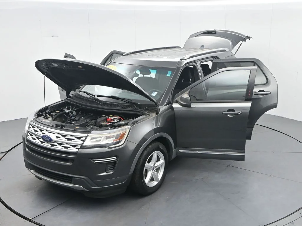 Used 2019 Gray Ford XLT image 40