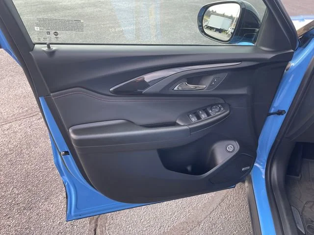 Used 2023 Fountain Blue Chevrolet RS image 12