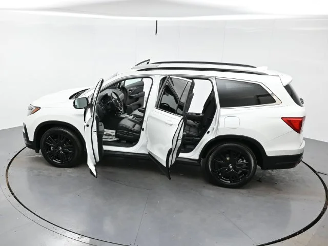 Used 2022 White Honda Special Edition image 42