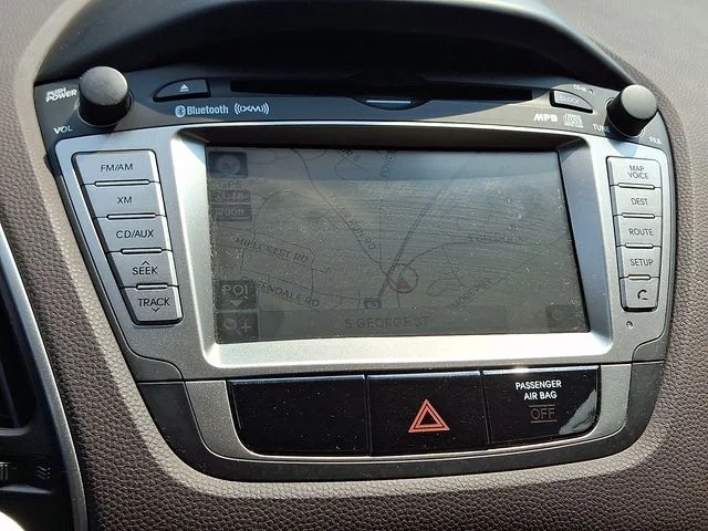 Used 2011 Gray Hyundai Limited image 23
