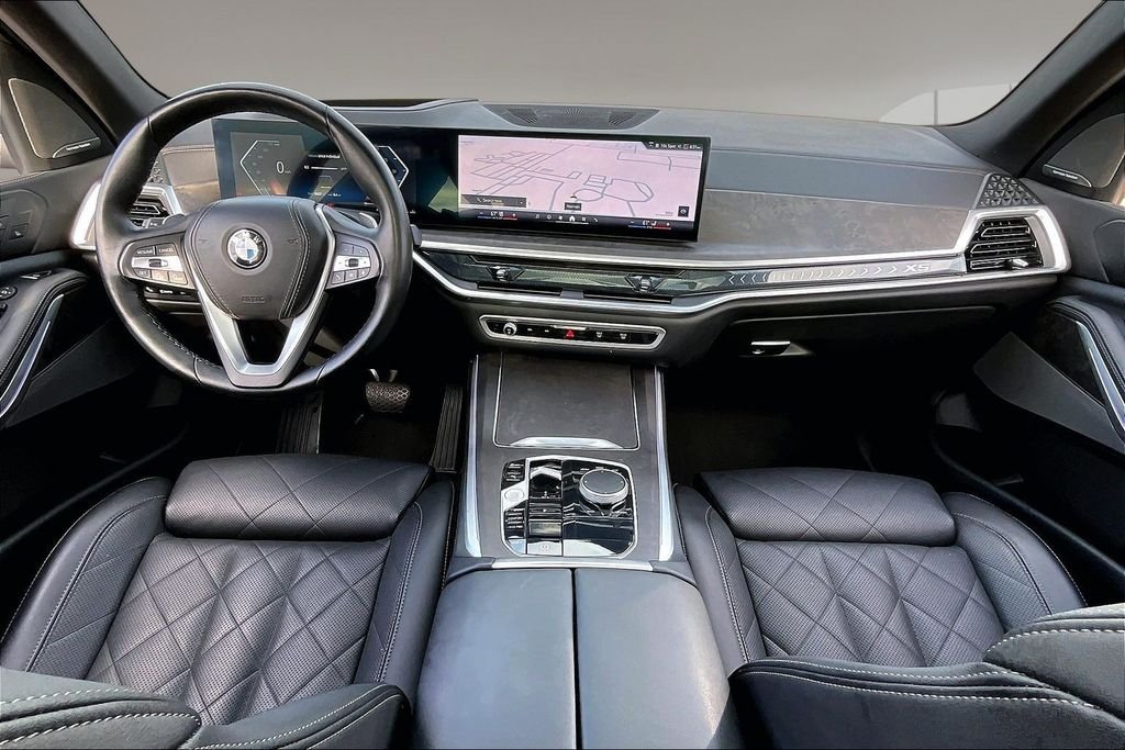 Used 2025 Black BMW sDrive40i image 15
