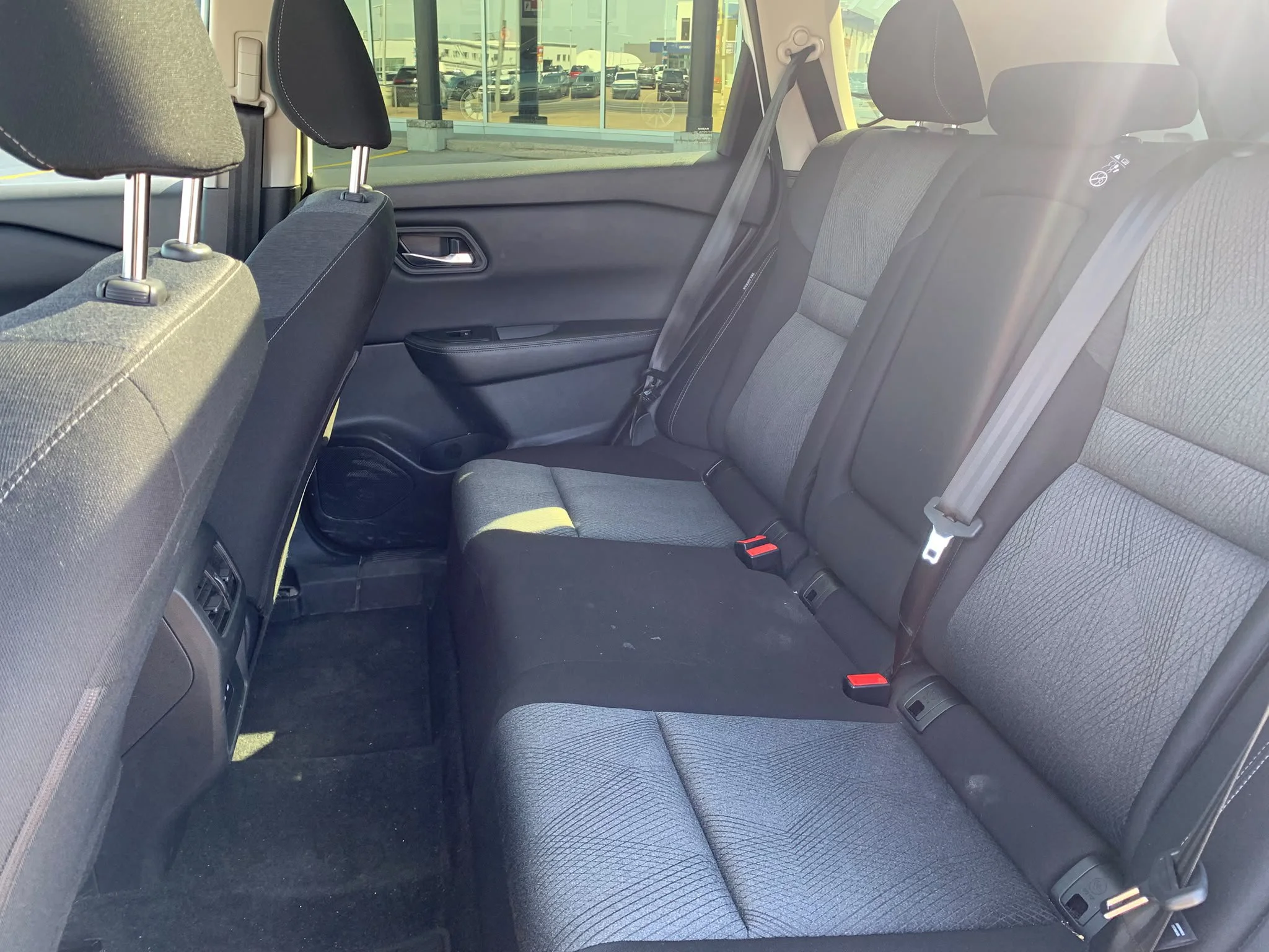 Certified Used 2025 Everest White Tricoat Pearl Nissan SV*Adaptive Cruise | Remote Start | Htd Seats | Pano Roof | Htd Wheel | Blind Spot Detection image 10