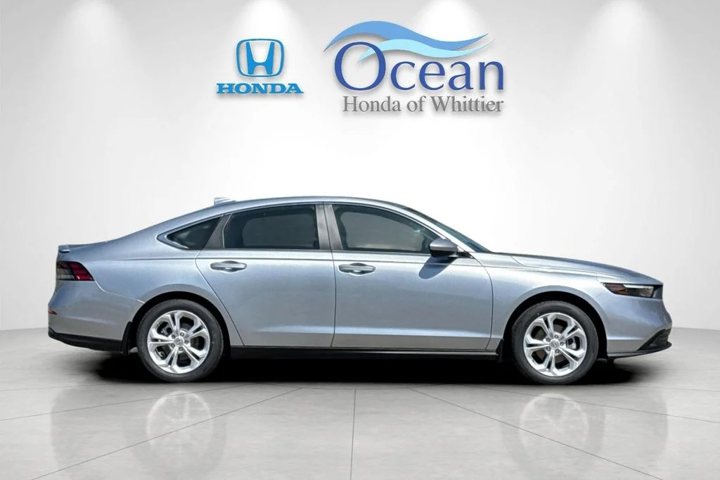 New 2026 Solar Silver Metallic Honda LX image 3