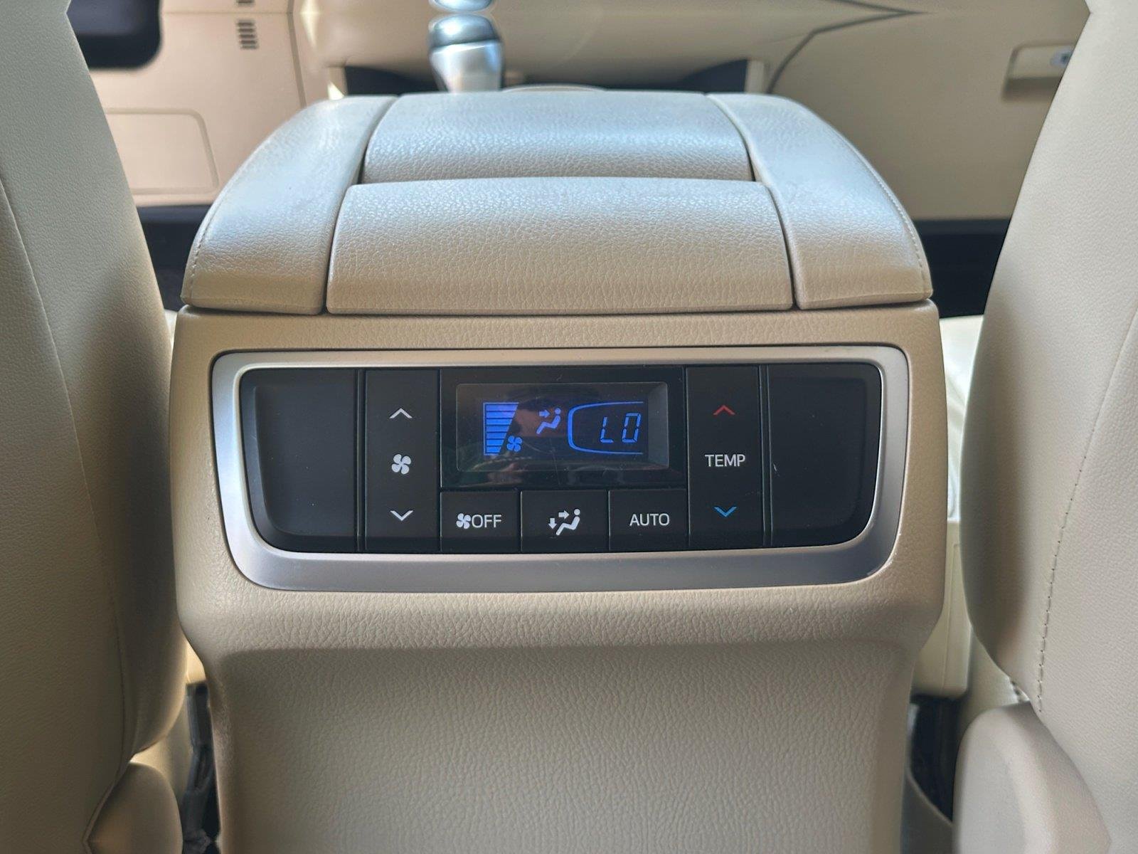 Used 2016 Creme Brulee Mica Toyota XLE image 14