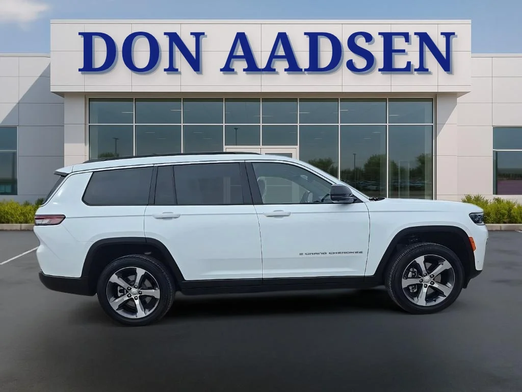 New 2026 Bright White Clearcoat Jeep Limited image 8
