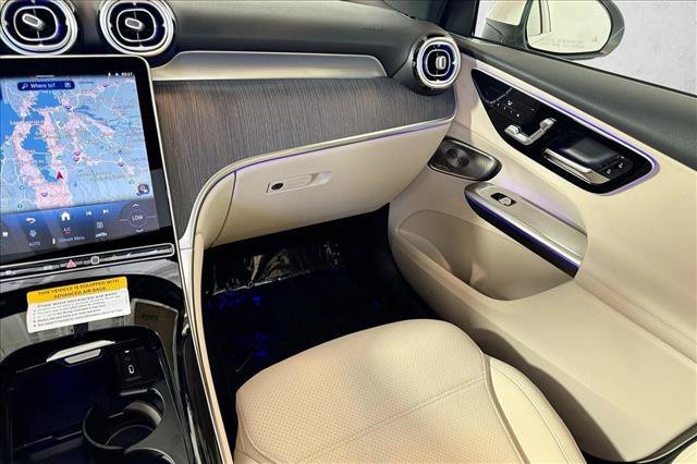 New 2026 Polar White Mercedes-Benz GLC 300 image 51