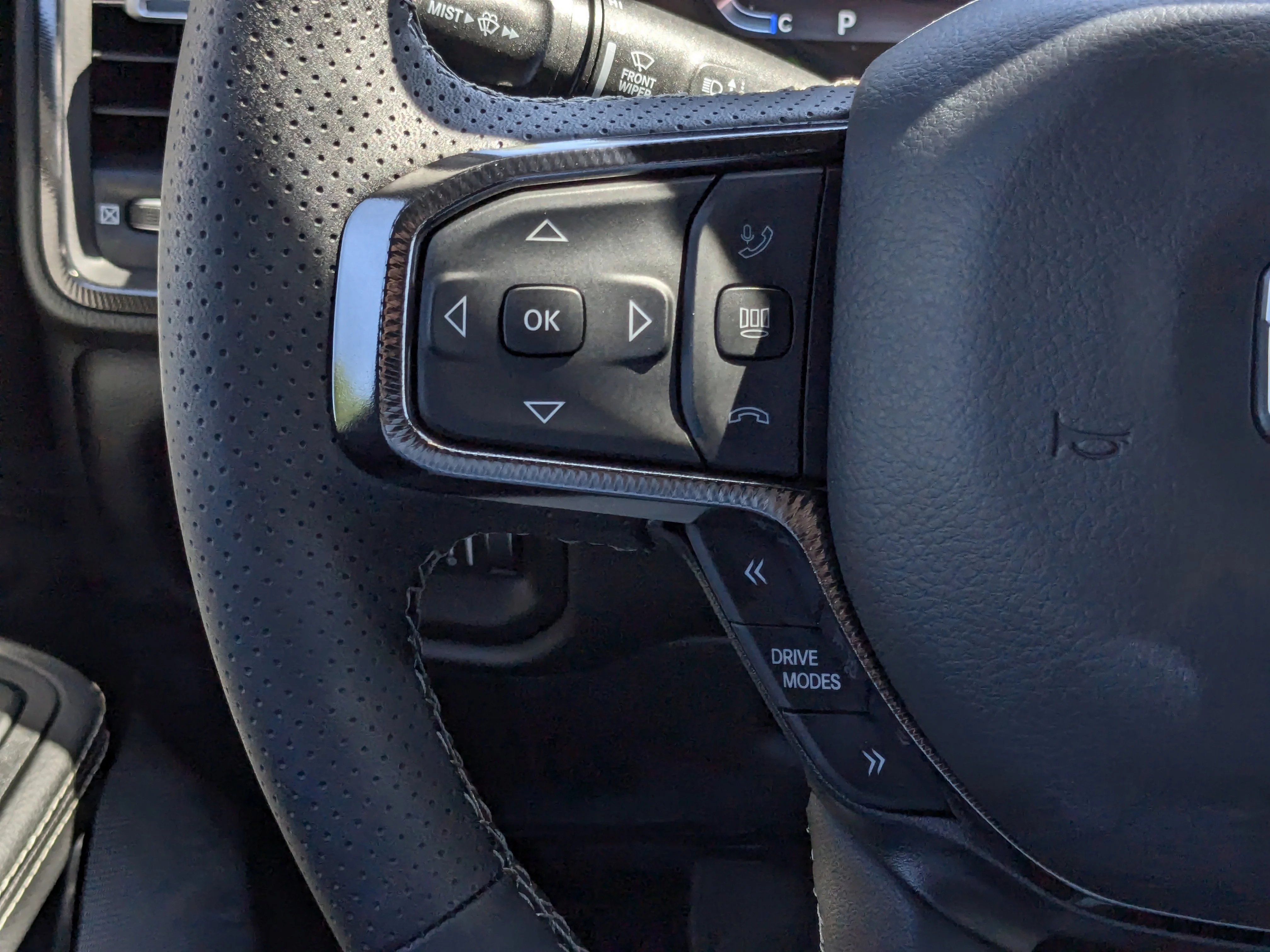 New 2026 Grey RAM Sport - Bed Utility Grp - Power Tailgate - 14.4 Display - Pano Sunroof & Tons More! image 17