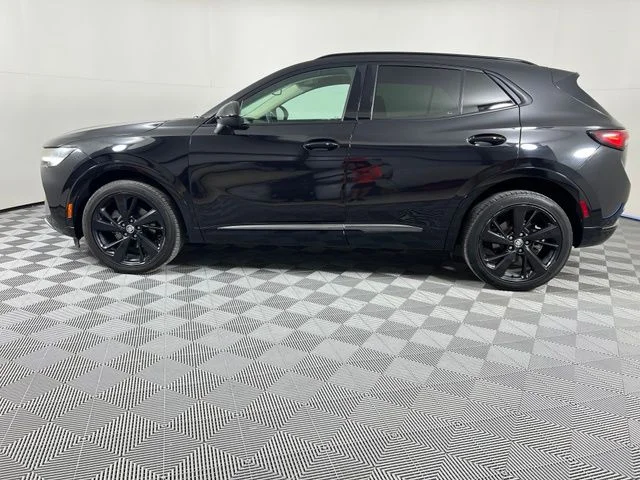 Used 2022 Black Buick Essence image 4