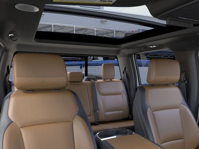 New 2026 Star White Metallic Tri-Coat Ford F-350® Lariat® image 22