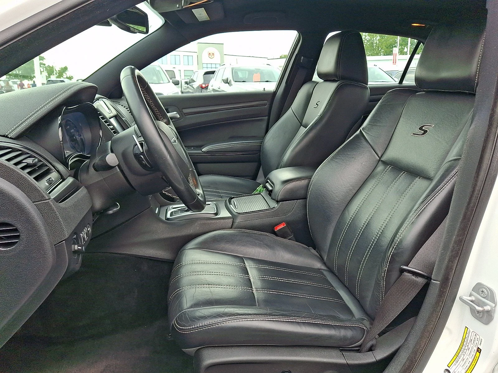 Used 2015 Bright White Clearcoat Chrysler 300S image 14