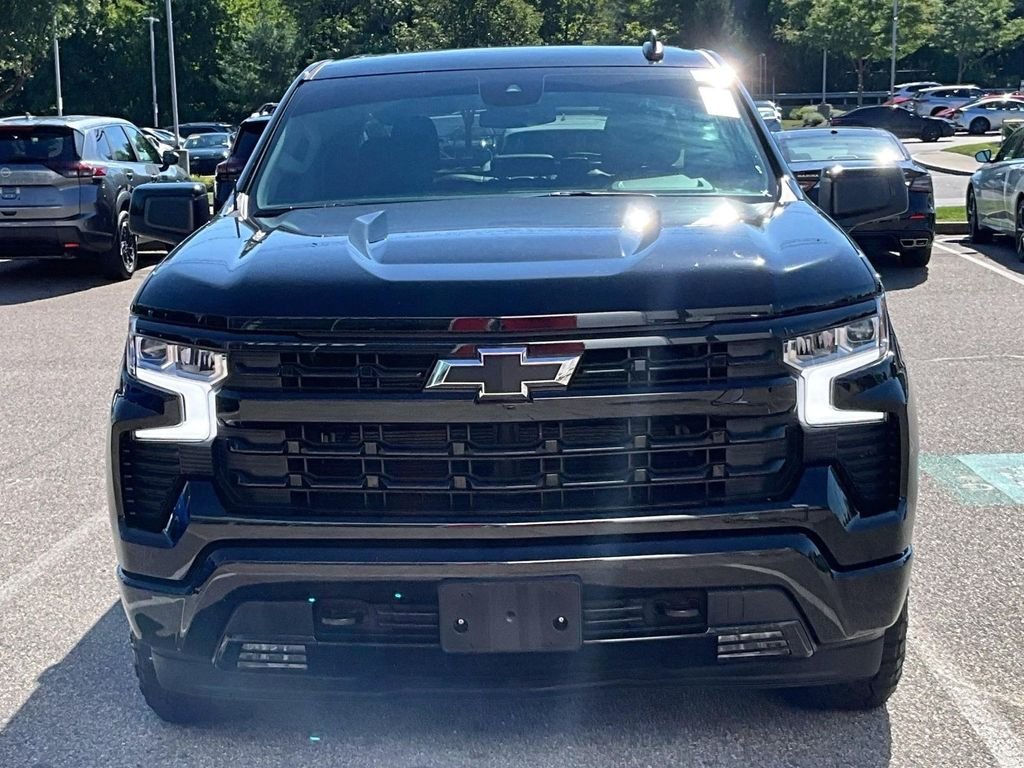 Used 2022 Black Chevrolet RST image 2