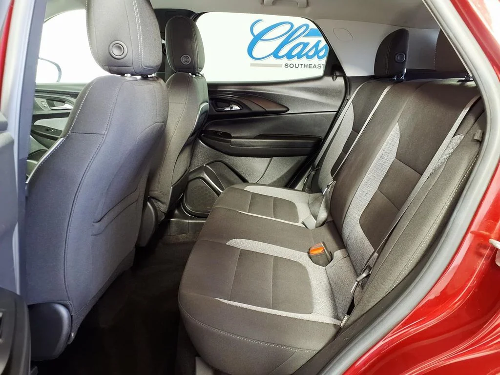Used 2023 Red Chevrolet LT image 8