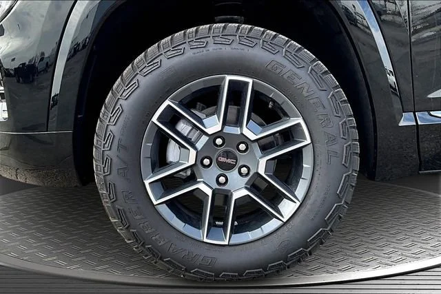 2026 GMC Terrain AT4 - Photo 13
